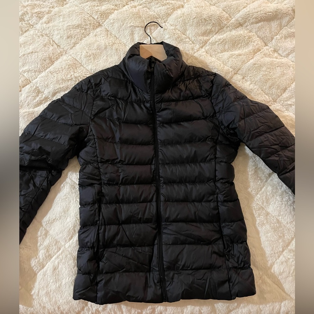Uniqlo puffer Ultra Light Down Parka jacket (no-hood version)